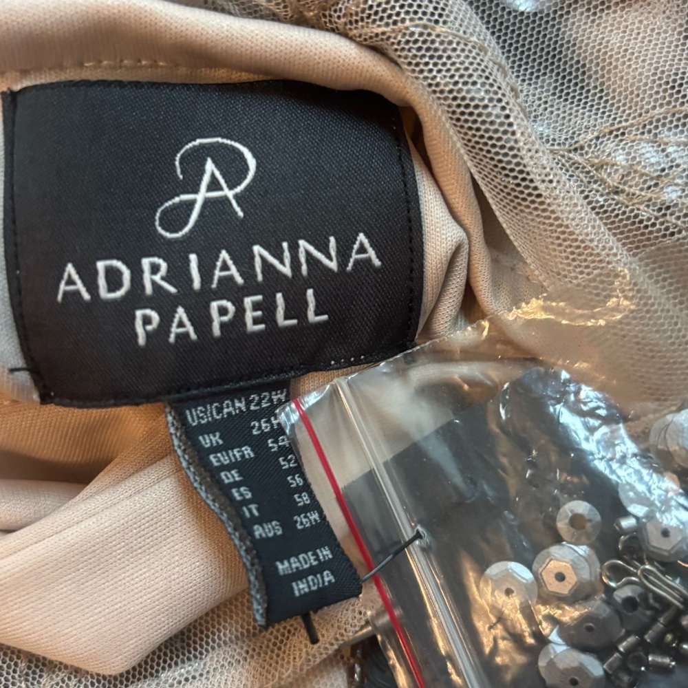 NWT Adrianna Papell Floral Beaded Sequin Godet Formal Dress Nude Silver Plus 22W - Picture 6 of 8
